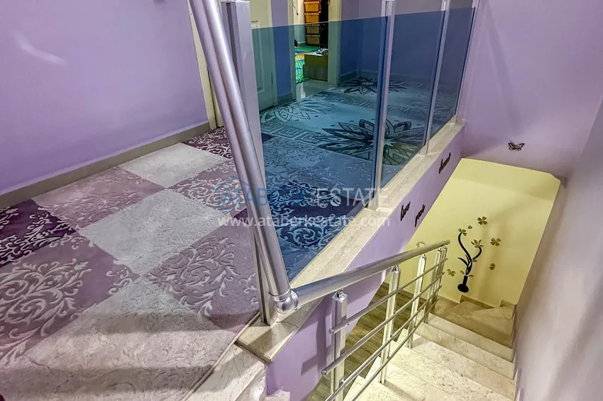 Приобрести Пентхаус-дуплекс в центре Алании – мебель, вид на море и горы, в 450 метрах от пляжа 26 