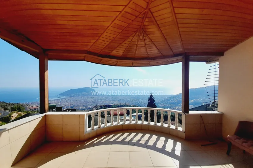 Приобрести Двухэтажная смежная вилла с панорамным видом в районе Бекташ, Алания. Недвижимость подходит для гражданства 23 