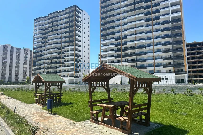 Срочная продажа: Просторная квартира с видом на море в Мерсине, Томюк 2 