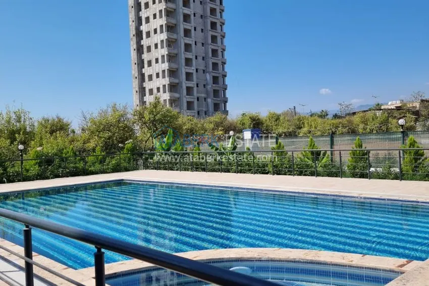 Двухкомнатная квартира с новой мебелью и видом на море - Мерсин, район Тедже 3