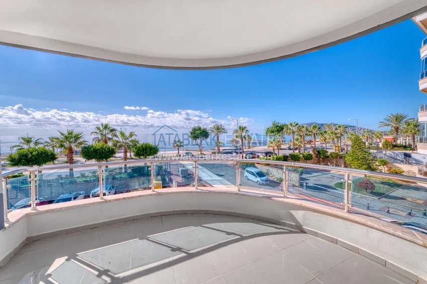 Приобрести Линейная квартира 4+1 с современным интерьером в комплексе на первой береговой в Алании, район Оба 38