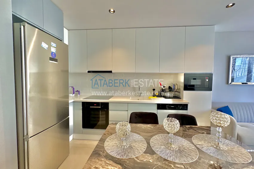 Приобрести Двухкомнатная квартира в современном комплексе – центр Алании 3 