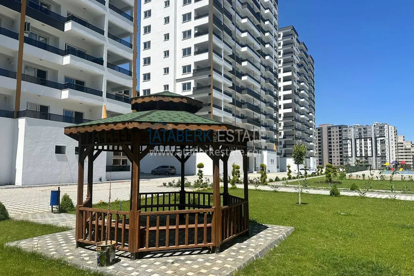Срочная продажа: Просторная квартира с видом на море в Мерсине, Томюк 3 