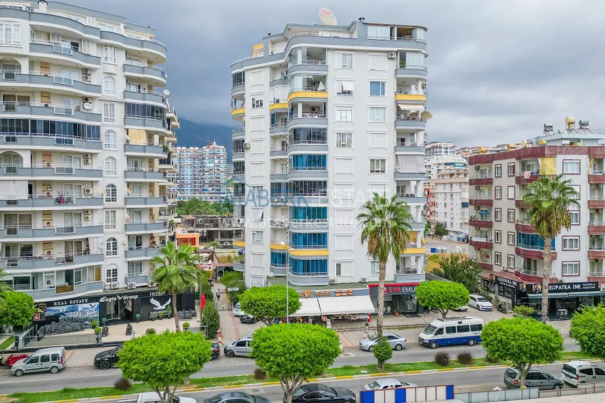 Квартира под ключ с застекленным балконом в Махмутларе на центральной улице, в 150 метрах от моря 3