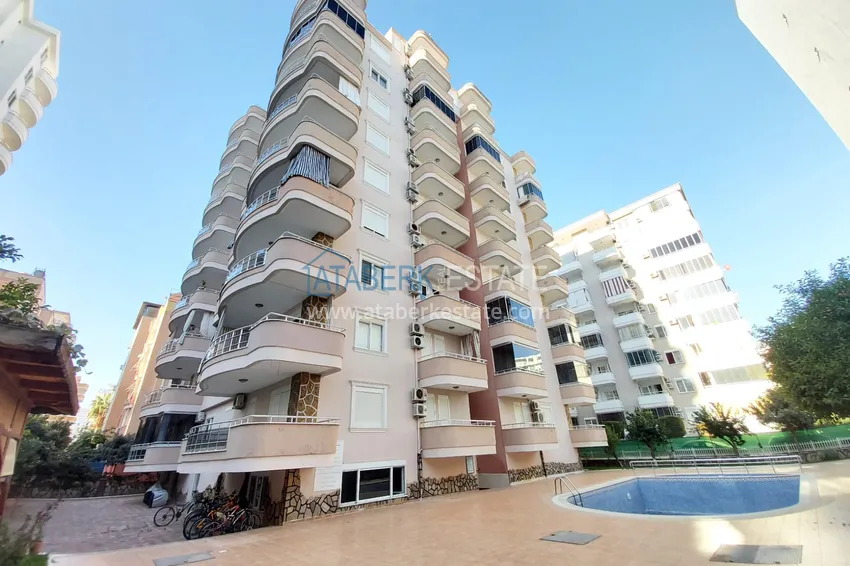 Трехкомнатные апартаменты в районе Махмутлар, Алания 4 