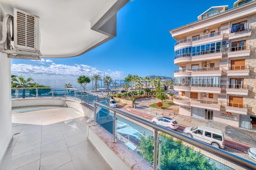 Приобрести Линейная квартира 4+1 с современным интерьером в комплексе на первой береговой в Алании, район Оба 42