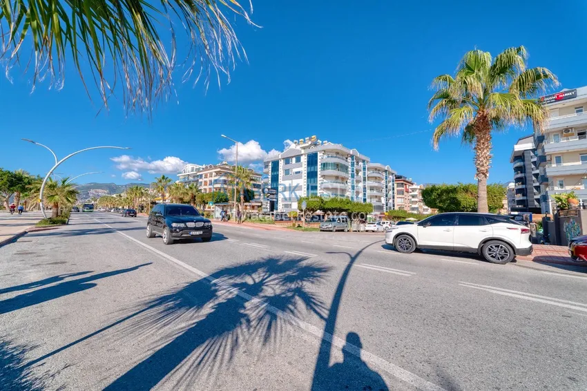 Линейная квартира 4+1 с современным интерьером в комплексе на первой береговой в Алании, район Оба 6