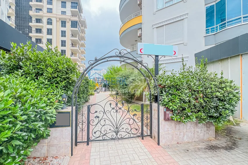 Квартира под ключ с застекленным балконом в Махмутларе на центральной улице, в 150 метрах от моря 5