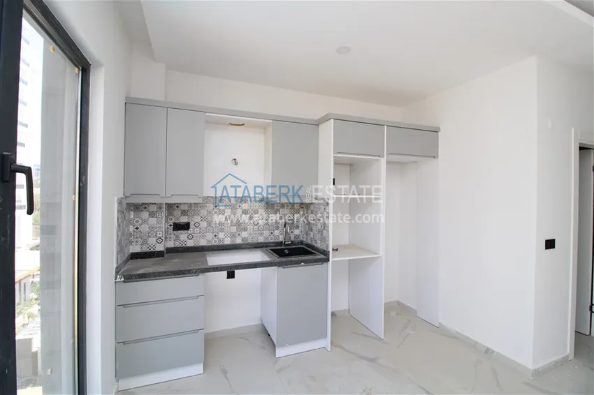 Приобрести Двухкомнатные квартиры с чистовой отделкой в районе Махмутлар, Алания 5 