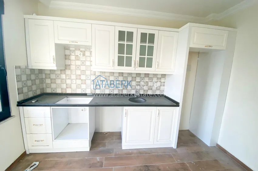 Приобрести Трехкомнатная квартира с видом на море в Алании, район Кестель - вторая линия от моря 5 