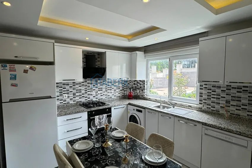 Приобрести Двухуровневая квартира с мебелью в районе Кестель – 100 метров от моря 6 