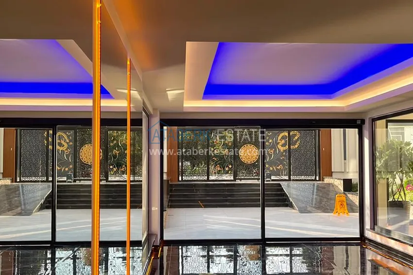 Двухкомнатная квартира под ключ с застекленным балконом - Махмутлар, р-н субботнего рынка 9