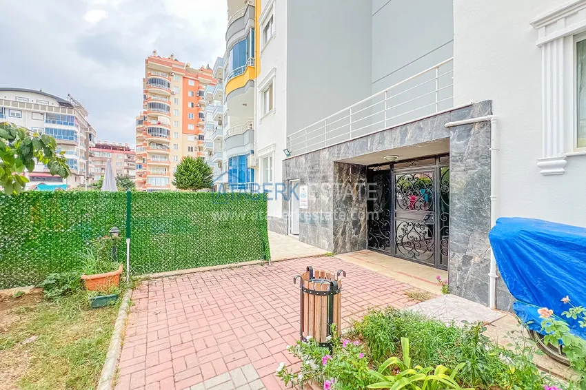 Квартира под ключ с застекленным балконом в Махмутларе на центральной улице, в 150 метрах от моря 9