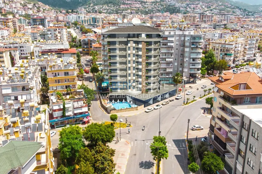 Просторная двухкомнатная квартира с мебелью в центре Алании, район пляжа Клеопатра 1 