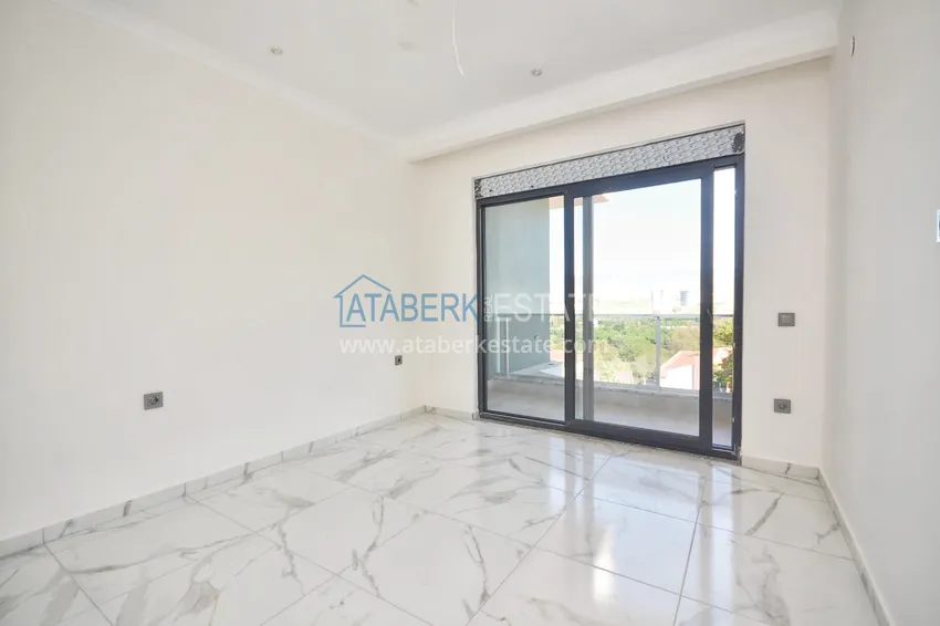 Приобрести Двухуровневый пентхаус 3+1 с открытым видом на горы в Махмутларе, Алания 11 