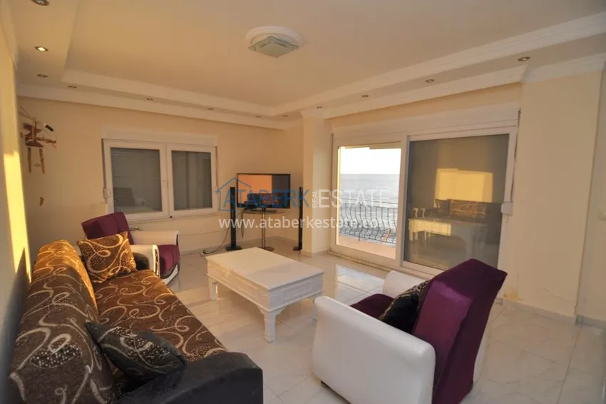 Приобрести Двухэтажный особняк у самого берега Средиземного моря – Алания, район Ешильоз 1 