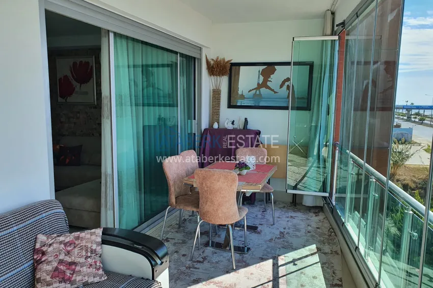 Приобрести Двухкомнатная квартира с застеклённым балконом и видом на море, первая береговая линия - район Кестель, Алания 12 