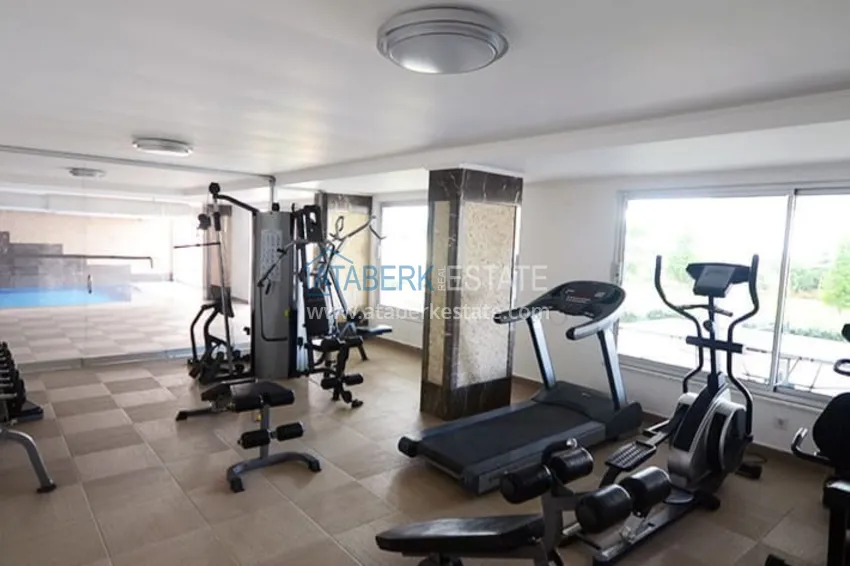 Двухкомнатная квартира с застеклённым балконом и видом на море, первая береговая линия - район Кестель, Алания 14 