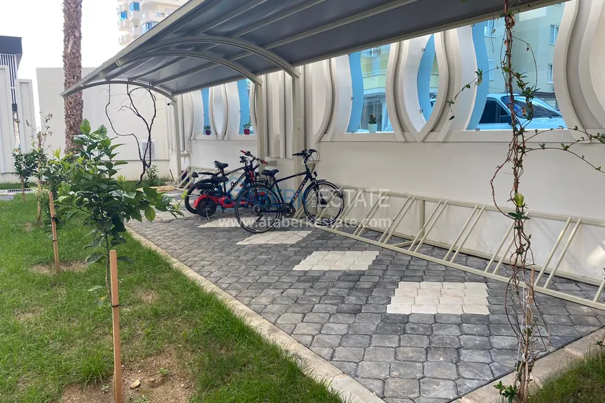 Квартира в Махмутларе с мебелью и застекленным балконом в комплексе премиум-класса 11 