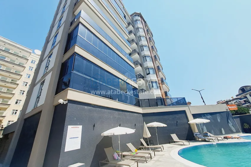 Просторная двухкомнатная квартира с мебелью в центре Алании, район пляжа Клеопатра 5 