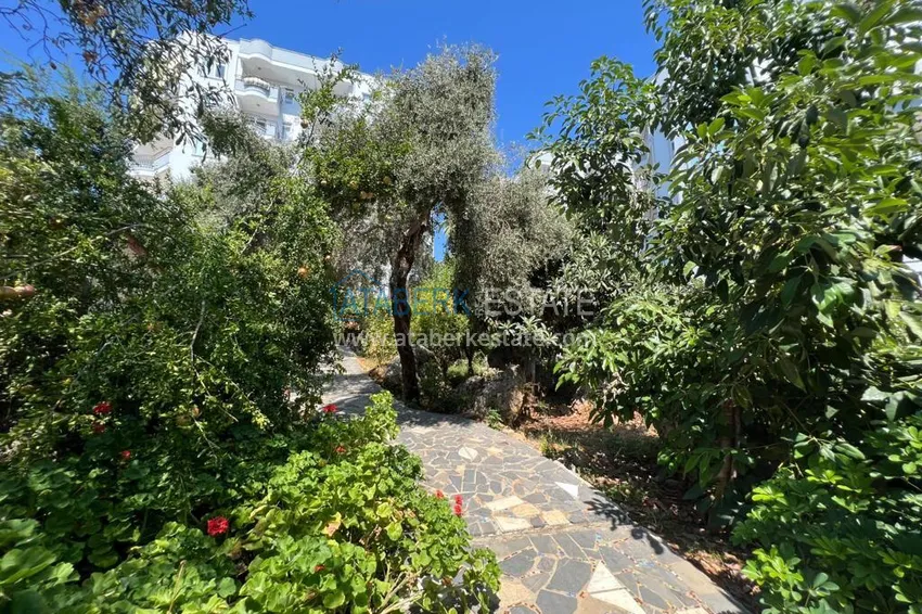 Двухкомнатная квартира под ключ в уютном комплексе в Алании район Тосмур 3 