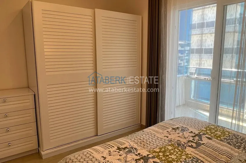 Приобрести Квартира в Махмутларе с мебелью и застекленным балконом в комплексе премиум-класса 5 