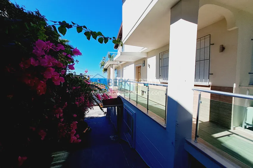 Квартира после капитального ремонта с новой мебелью в центре Алании 6 