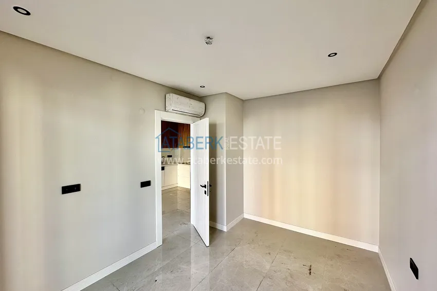 Приобрести Двухкомнатная квартира в центре Алании, всего в 370 метрах от пляжа Клеопатра 5 