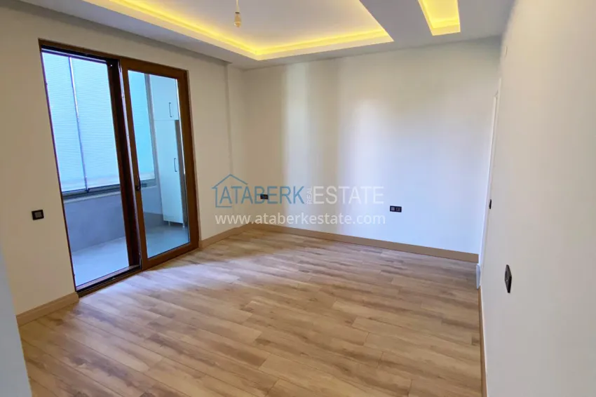 Приобрести Линейная квартира 3+1 с отдельной кухней в комплексе сегмента комфорт – Алания, район Оба 5 