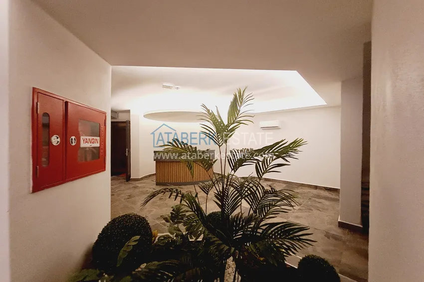 Просторная двухкомнатная квартира с мебелью в центре Алании, район пляжа Клеопатра 9 