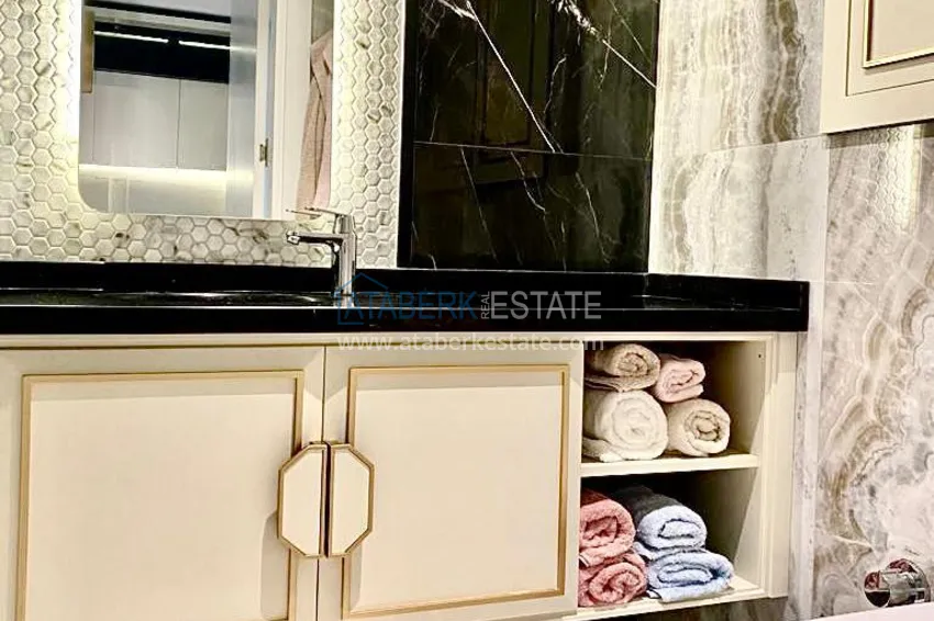 Приобрести Трехкомнатная квартира под ключ в центре Алании - район пляжа Клеопатра 7 