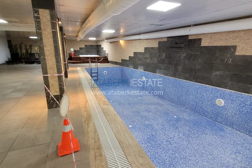 Двухкомнатная квартира с застеклённым балконом и видом на море, первая береговая линия - район Кестель, Алания 10 