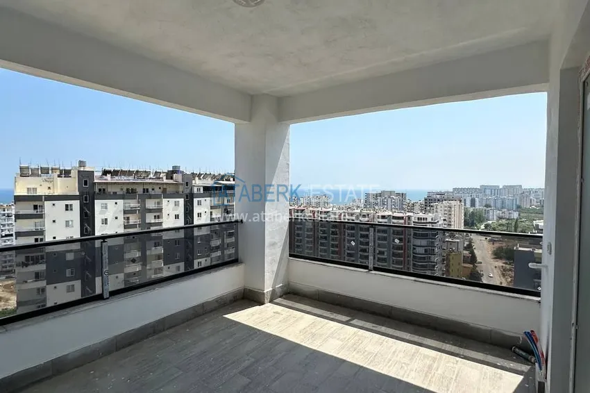 Приобрести Трехкомнатная квартира с чистовой отделкой в Мерсине, Томюк 13 