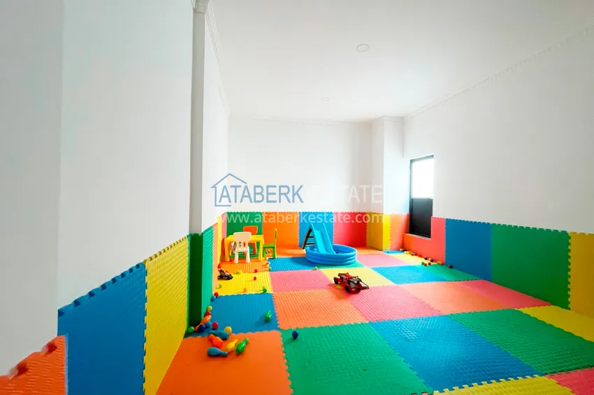 Квартира в районе Оба с качественной чистовой отделкой и открытым видом на горы 15