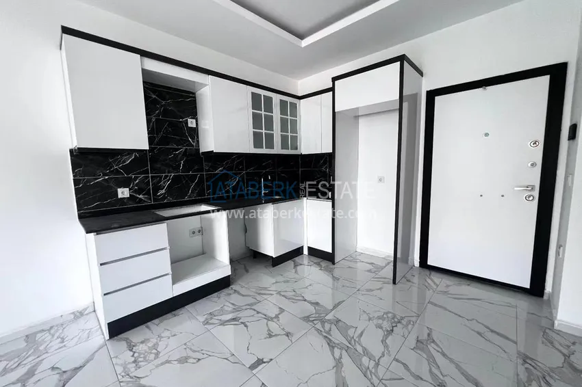 Приобрести Двухкомнатная квартира в новом комплексе комфорт-класса в районе Демирташ, Алания 2