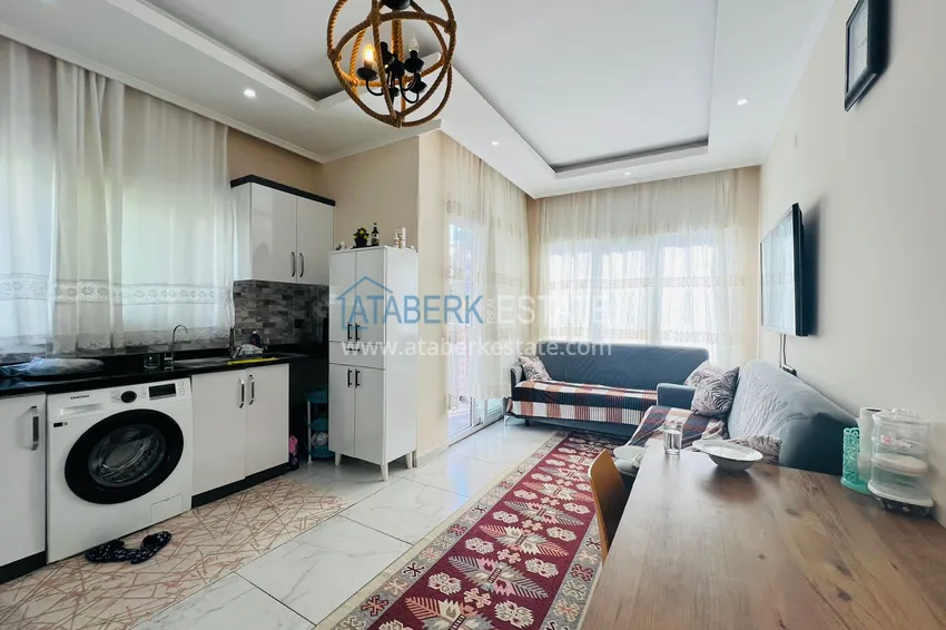 Приобрести Двухкомнатная квартира в центре Алании, с мебелью. Подходит под ВНЖ 2 