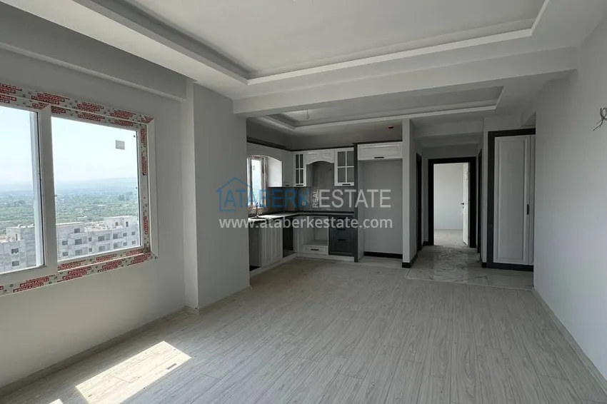 Приобрести Трехкомнатная квартира с чистовой отделкой в Мерсине, Томюк 3 