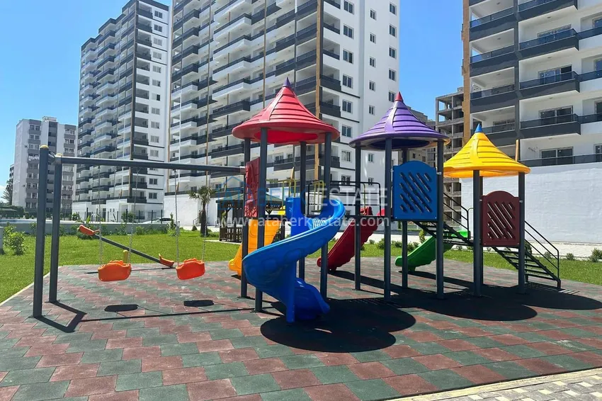 Трехкомнатная квартира с чистовой отделкой в Мерсине, Томюк 5 