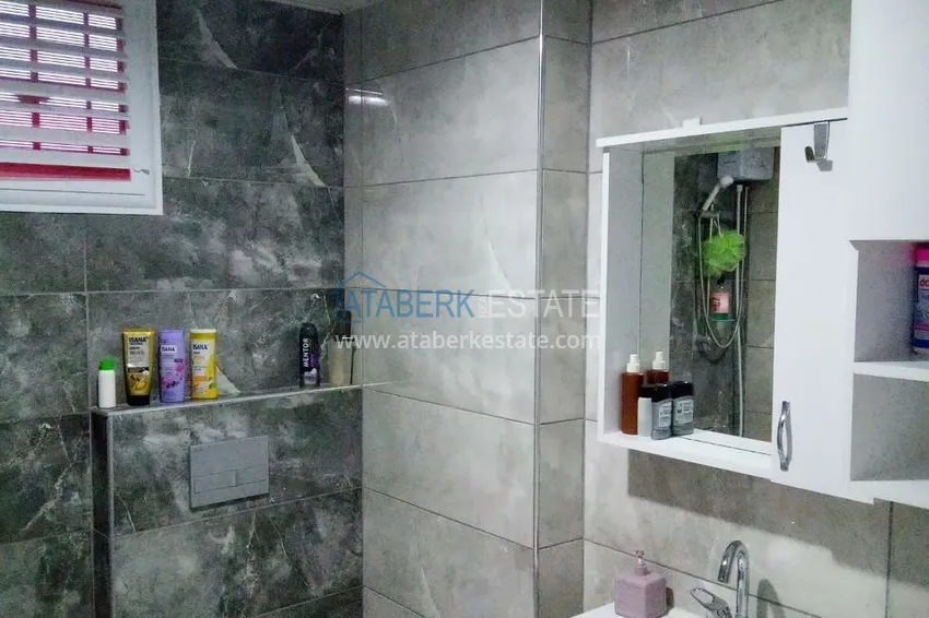 Приобрести Просторная квартира 1+1 с видом на море и 2 застекленными балконами в Мерсине, Арпачбахшиш 8 