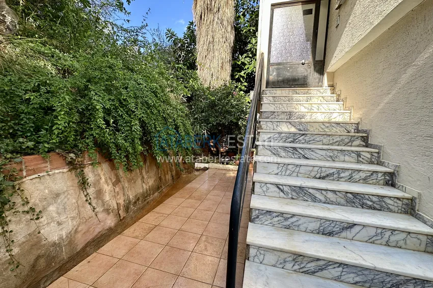 Квартира 1+1 с мебелью, видом на море и марину в Аланьи – район Кале 7