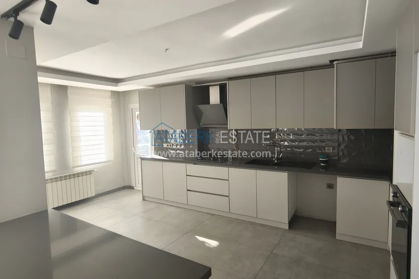 Приобрести Линейная квартира 3+1 после капитального ремонта на первой линии – Мерсин, район Енишехир 10 