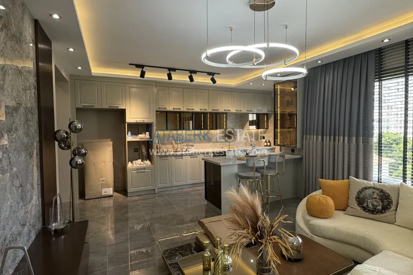 Приобрести Стильный проект комплекса премиум-класса от надежного застройщика в Мерсине, Томюк 13