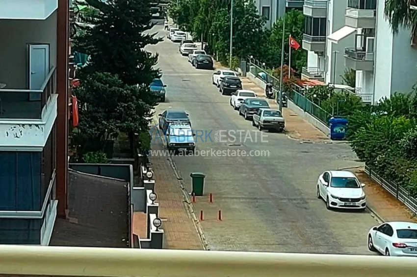 Приобрести Недвижимость от собственника в Алании – трёхкомнатная квартира с мебелью в районе Оба 16 