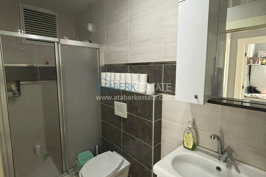 Приобрести Трехкомнатная квартира с застекленным балконом в Мерсине, район Томюк 11 