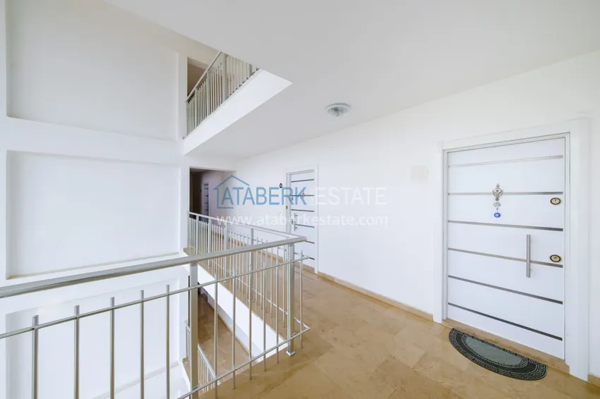 Приобрести Двухкомнатная квартира под ключ с видом на горы в Алании, район Кестель 2