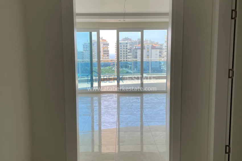 Приобрести Огромная квартира 1+1 площадью 110 м2 в центре района Махмутлар 3 