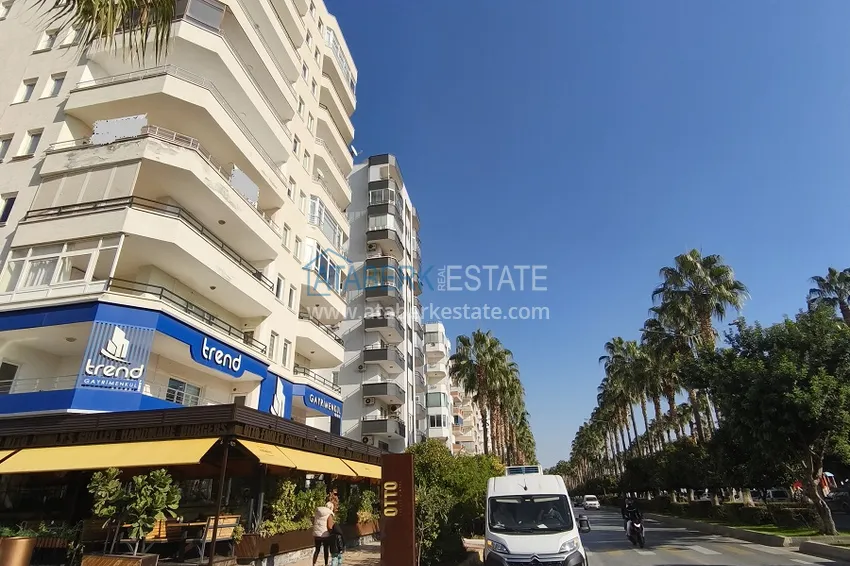 Линейная квартира 3+1 после капитального ремонта на первой линии – Мерсин, район Енишехир 3 