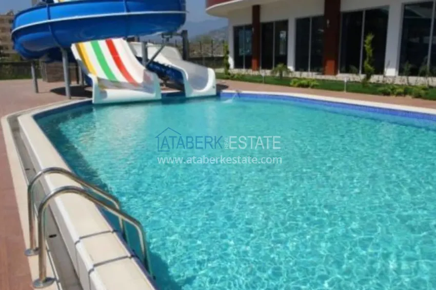 Огромная квартира 1+1 площадью 110 м2 в центре района Махмутлар 5 