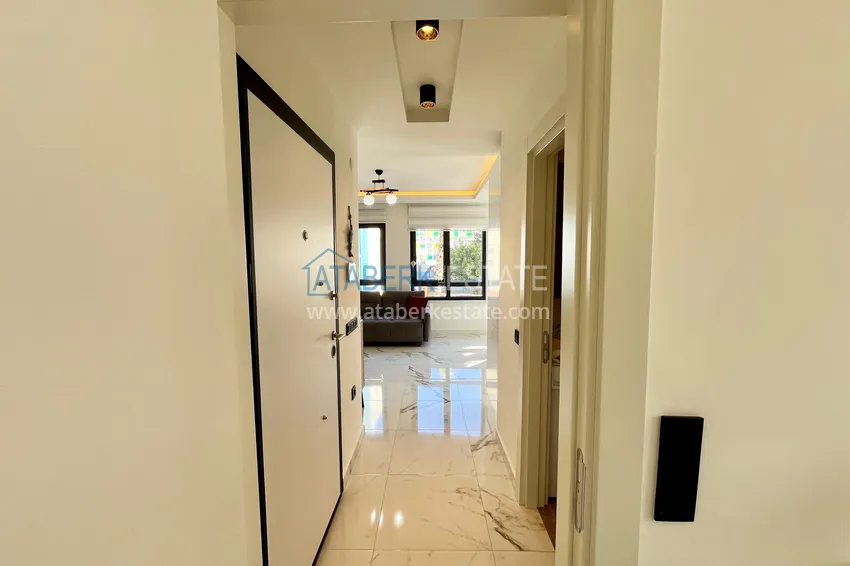 Приобрести Стильная двухкомнатная квартира с мебелью в центре Алании – первичный рынок 2 