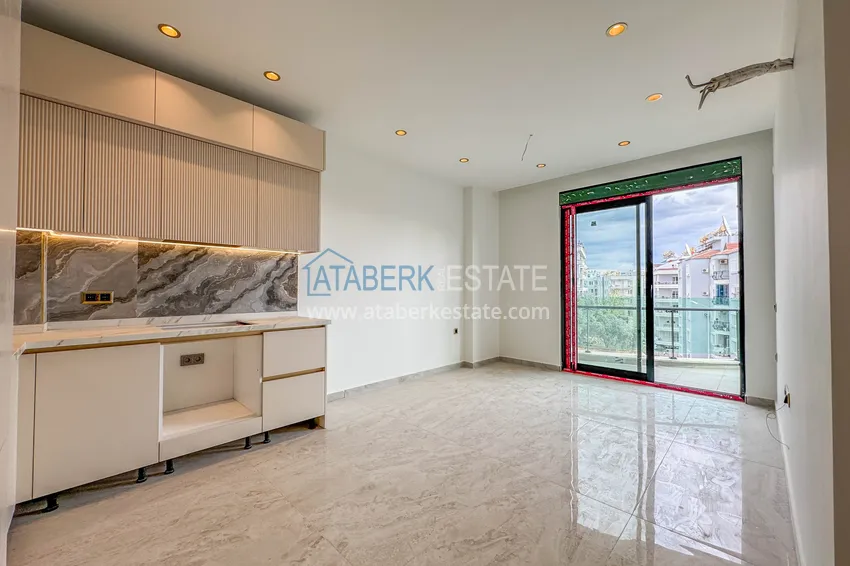 Приобрести Две новые квартиры с качественной отделкой в премиальном комплексе – Тосмур, Алания 11